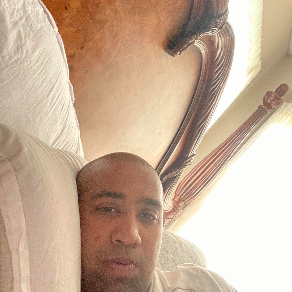 Meet your Posher, Syed